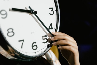 How to Effectively Manage Time During a Presentation? Short and Long Ones!
